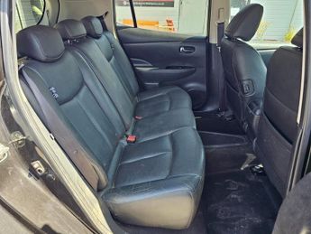 Nissan Leaf 30kWh Tekna Auto 5dr