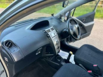 Toyota Yaris 1.3 VVT-i T3 5dr