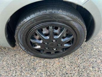 Toyota Yaris 1.3 VVT-i T3 5dr