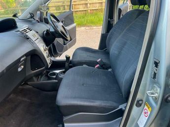 Toyota Yaris 1.3 VVT-i T3 5dr