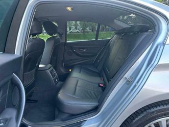BMW 3 SERIES 2.0 320d Luxury Auto Euro 5 (s/s) 4dr