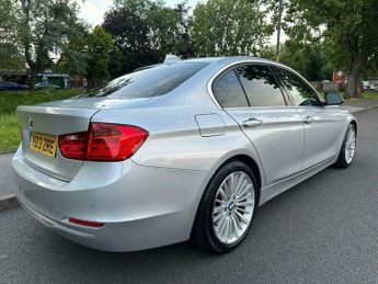 BMW 3 SERIES 2.0 320d Luxury Auto Euro 5 (s/s) 4dr