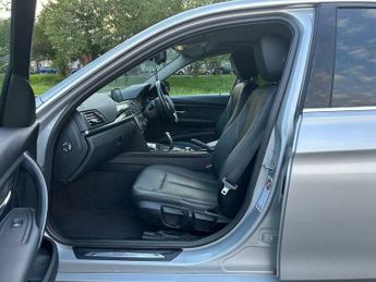 BMW 3 SERIES 2.0 320d Luxury Auto Euro 5 (s/s) 4dr