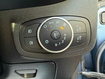 Ford Fiesta 1.0T EcoBoost Titanium Auto Euro 6 (s/s) 5dr