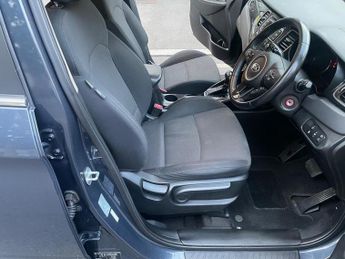 Kia Carens 1.7 CRDi 2 MPV 5dr Diesel DCT Euro 6 (s/s) (139 bhp)