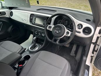 Volkswagen Beetle DESIGN TSI DSG