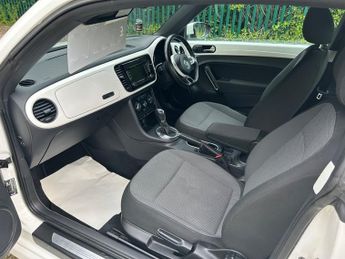 Volkswagen Beetle DESIGN TSI DSG