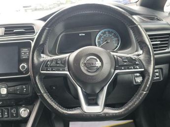 Nissan Leaf 40kWh N-Connecta Auto 5dr