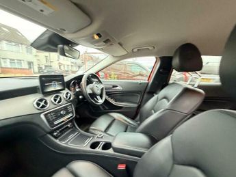 Mercedes-Benz C Class 2.1 GLA200d Sport (Premium) 7G-DCT Euro 6 (s/s) 5dr
