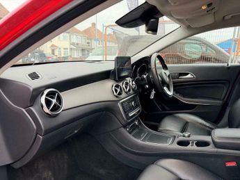 Mercedes-Benz C Class 2.1 GLA200d Sport (Premium) 7G-DCT Euro 6 (s/s) 5dr