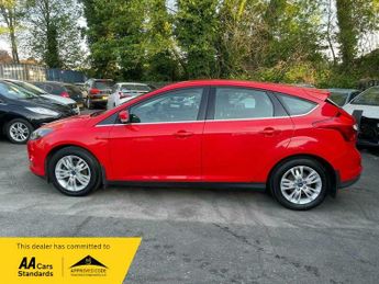 Ford Focus 1.0T EcoBoost Titanium Navigator Euro 5 (s/s) 5dr