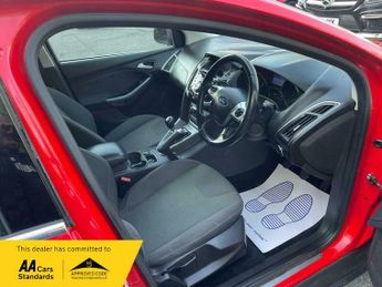 Ford Focus 1.0T EcoBoost Titanium Navigator Euro 5 (s/s) 5dr