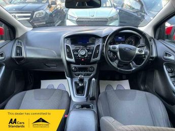Ford Focus 1.0T EcoBoost Titanium Navigator Euro 5 (s/s) 5dr