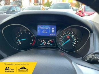 Ford Focus 1.0T EcoBoost Titanium Navigator Euro 5 (s/s) 5dr