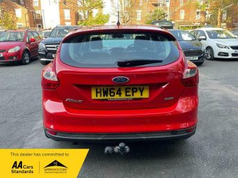 Ford Focus 1.0T EcoBoost Titanium Navigator Euro 5 (s/s) 5dr