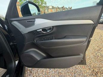 Volvo XC90 2.0 D5 PowerPulse Momentum Pro Auto 4WD Euro 6 (s/s) 5dr