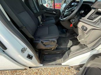 Ford Transit Custom 1.0 340 Fox 13.6kWh Trend Auto L1 H1 Euro 6 5dr