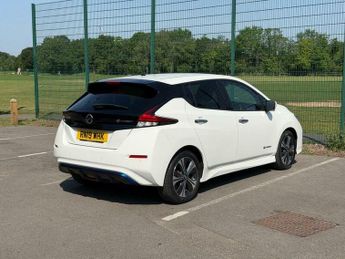 Nissan Leaf 40kWh N-Connecta Auto 5dr
