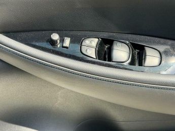 Nissan Leaf 40kWh N-Connecta Auto 5dr