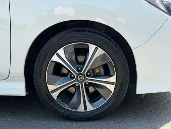 Nissan Leaf 40kWh N-Connecta Auto 5dr