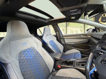 Volkswagen Golf R TSI 4MOTION DSG