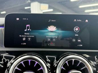 Mercedes-Benz CLA 1.3 CLA200 AMG Line (Premium 2) Coupe 7G-DCT Euro 6 (s/s) 4dr