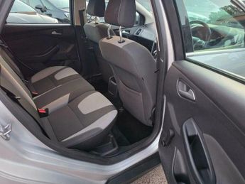 Ford Focus 1.6 Zetec Powershift Euro 5 5dr