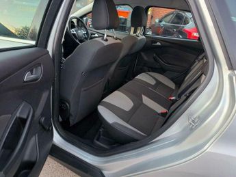 Ford Focus 1.6 Zetec Powershift Euro 5 5dr