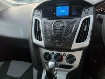 Ford Focus 1.6 Zetec Powershift Euro 5 5dr