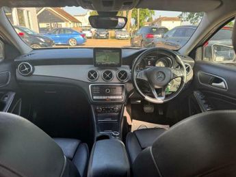 Mercedes-Benz C Class 2.1 GLA220d Sport (Executive) 7G-DCT 4MATIC Euro 6 (s/s) 5dr