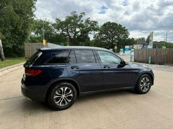 Mercedes-Benz C Class 2.1 GLC220d SE (Executive) G-Tronic 4MATIC Euro 6 (s/s) 5dr