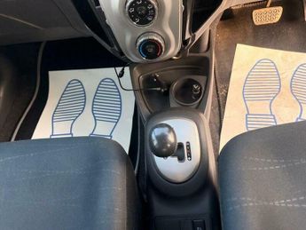 Toyota Yaris 1.4 D-4D SR Multimode 5dr