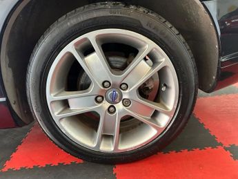 Volvo S40 1.8 SE Saloon 4dr Petrol Manual Euro 4 (125 ps)