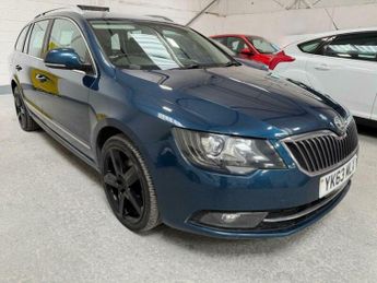Skoda Superb 2.0 TDI Elegance Euro 5 (s/s) 5dr