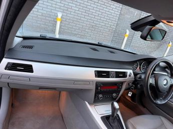 BMW 3 SERIES 2.0 320i Edition SE Saloon 4dr Petrol Auto Euro 4 (170 ps)