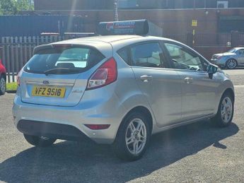Ford Fiesta 1.6 Zetec Powershift Euro 5 5dr