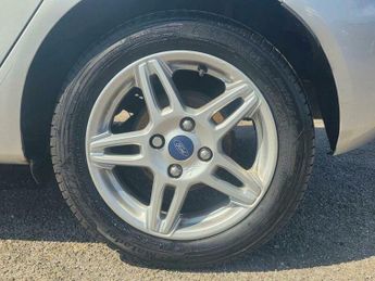 Ford Fiesta 1.6 Zetec Powershift Euro 5 5dr