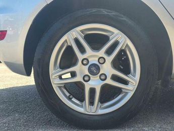 Ford Fiesta 1.6 Zetec Powershift Euro 5 5dr
