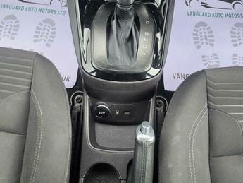 Ford Fiesta 1.0T EcoBoost Zetec Powershift Euro 5 5dr