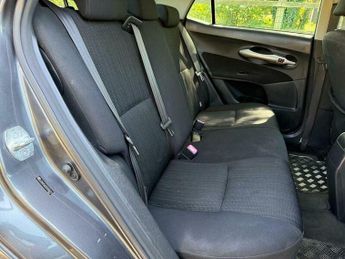 Toyota Auris 1.6 VVT-i TR 5dr