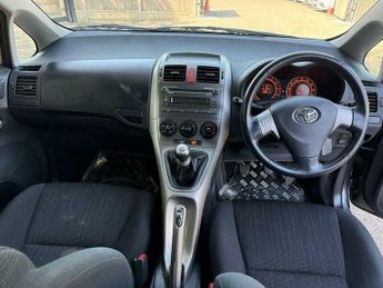 Toyota Auris 1.6 VVT-i TR 5dr