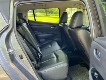 Nissan Leaf 24kWh Tekna Auto 5dr