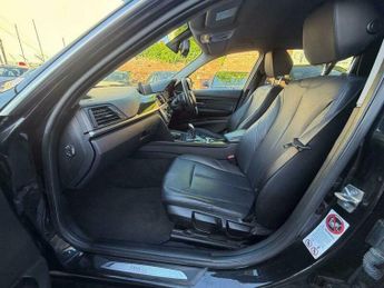 BMW 3 SERIES 3.0 330d Luxury Touring Auto Euro 5 (s/s) 5dr