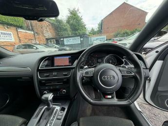 Audi A4 2.0 TDI Black Edition Multitronic Euro 6 (s/s) 4dr (Nav)