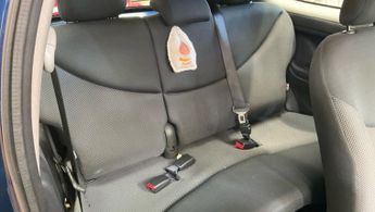 Toyota Yaris VVTI T SPIRIT