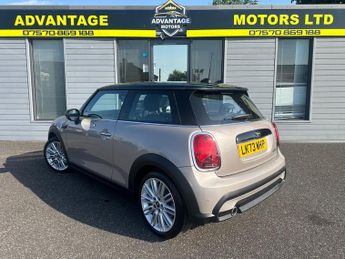 MINI Hatch 1.5 Cooper Exclusive Hatchback 3dr Petrol Steptronic Euro 6 (s/s