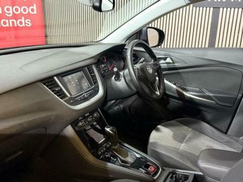 Vauxhall Grandland X 1.6 Turbo D BlueInjection SE Auto Euro 6 (s/s) 5dr