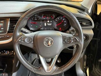 Vauxhall Grandland X 1.6 Turbo D BlueInjection SE Auto Euro 6 (s/s) 5dr