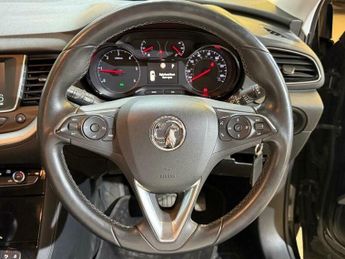 Vauxhall Grandland X 1.6 Turbo D BlueInjection SE Auto Euro 6 (s/s) 5dr