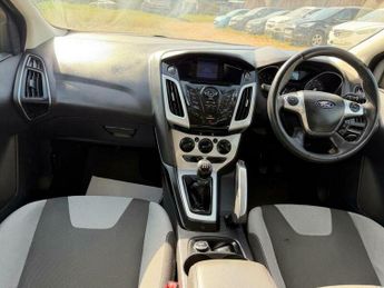Ford Focus 1.6 Zetec Euro 5 5dr
